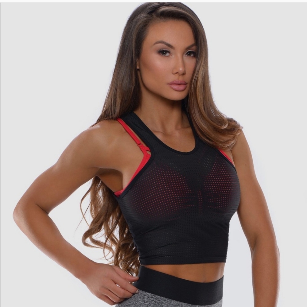 Bombshell sportswear crop top